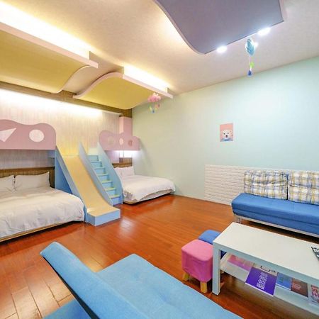 Honey House Apartment Luodong Bagian luar foto