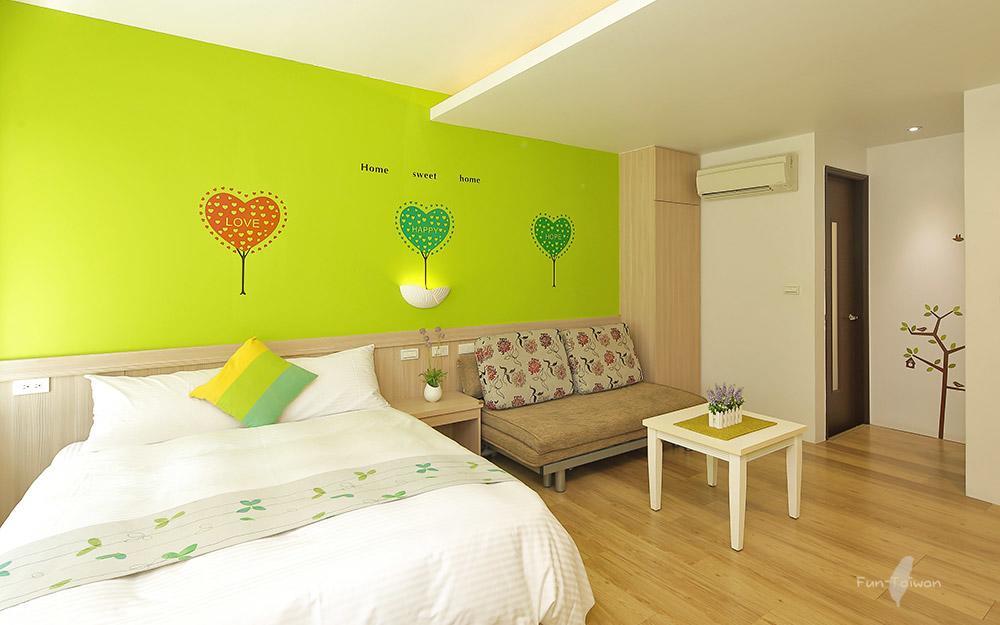 Honey House Apartment Luodong Bagian luar foto